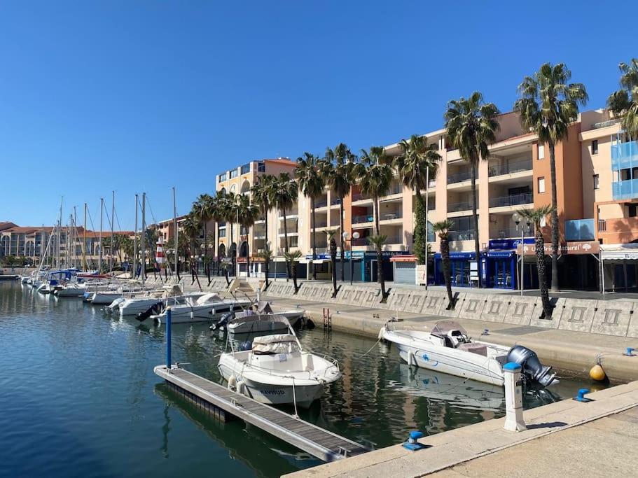 Escape - Bord De Port Apartment